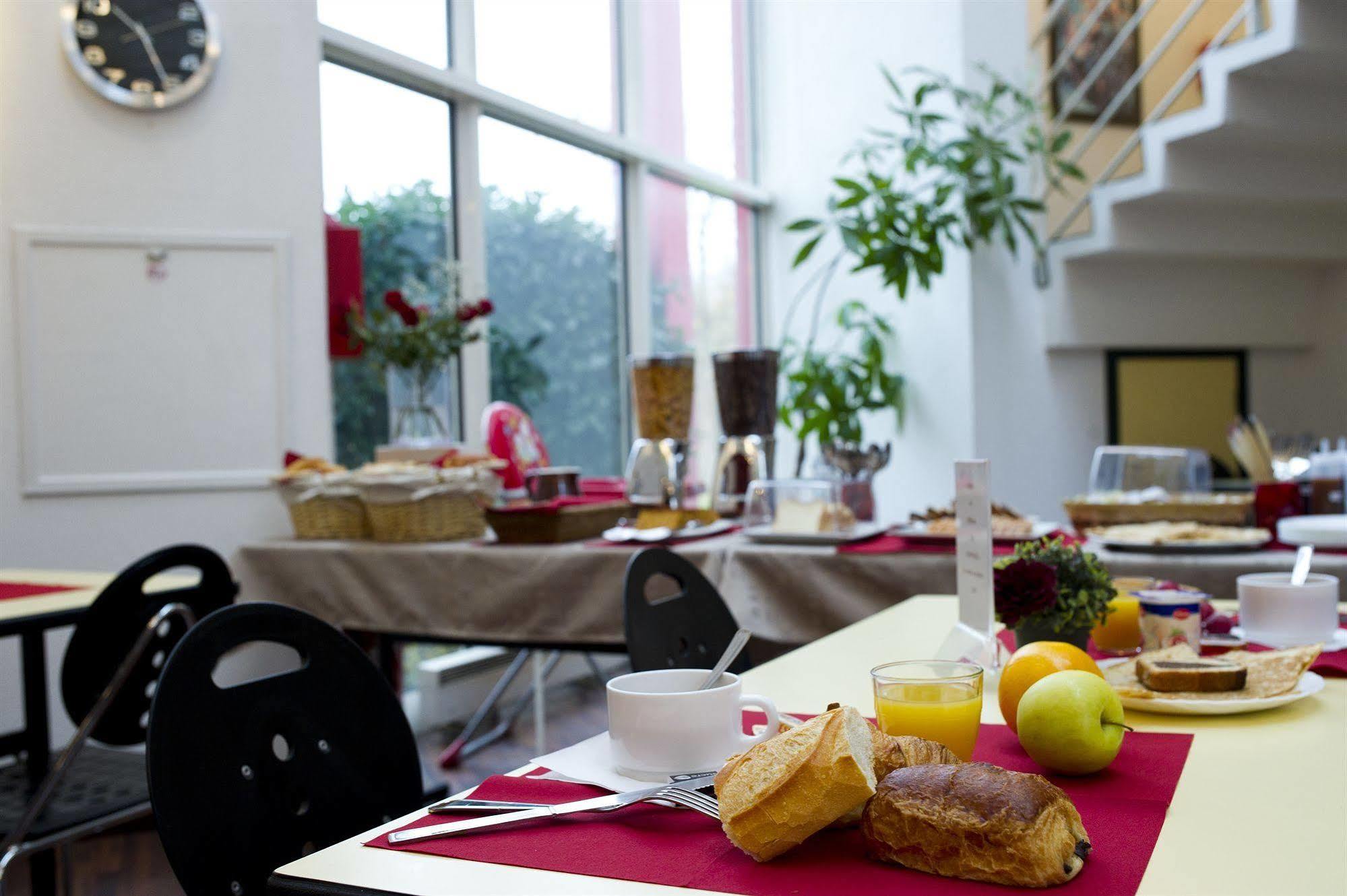 Hotel Cerise Auxerre Monéteau Dış mekan fotoğraf