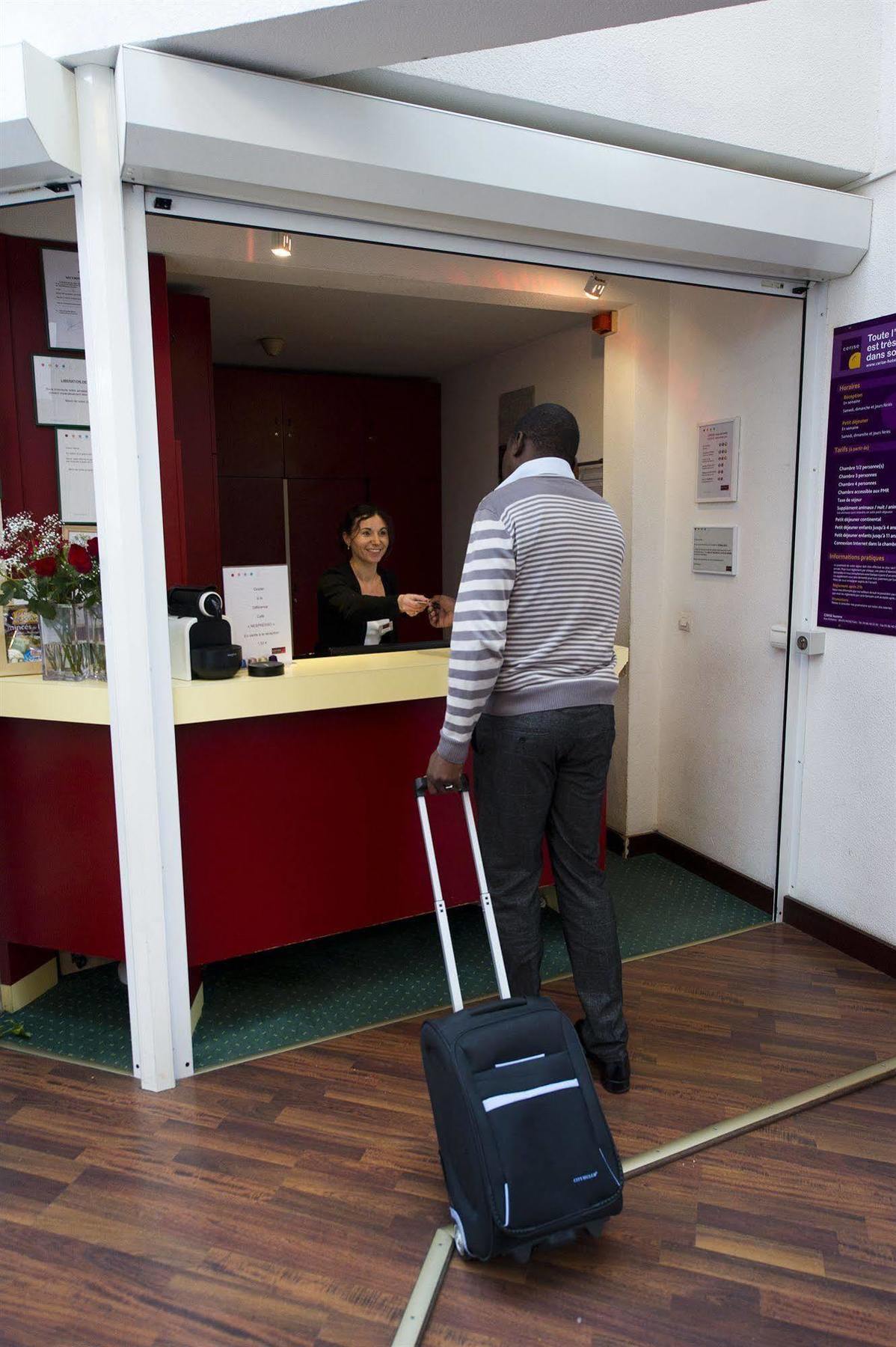 Hotel Cerise Auxerre Monéteau Dış mekan fotoğraf